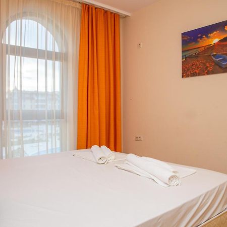 Sunny Apartment In A Complex With A Pool And Gym By Flаt Manаger Słoneczny Brzeg Zewnętrze zdjęcie
