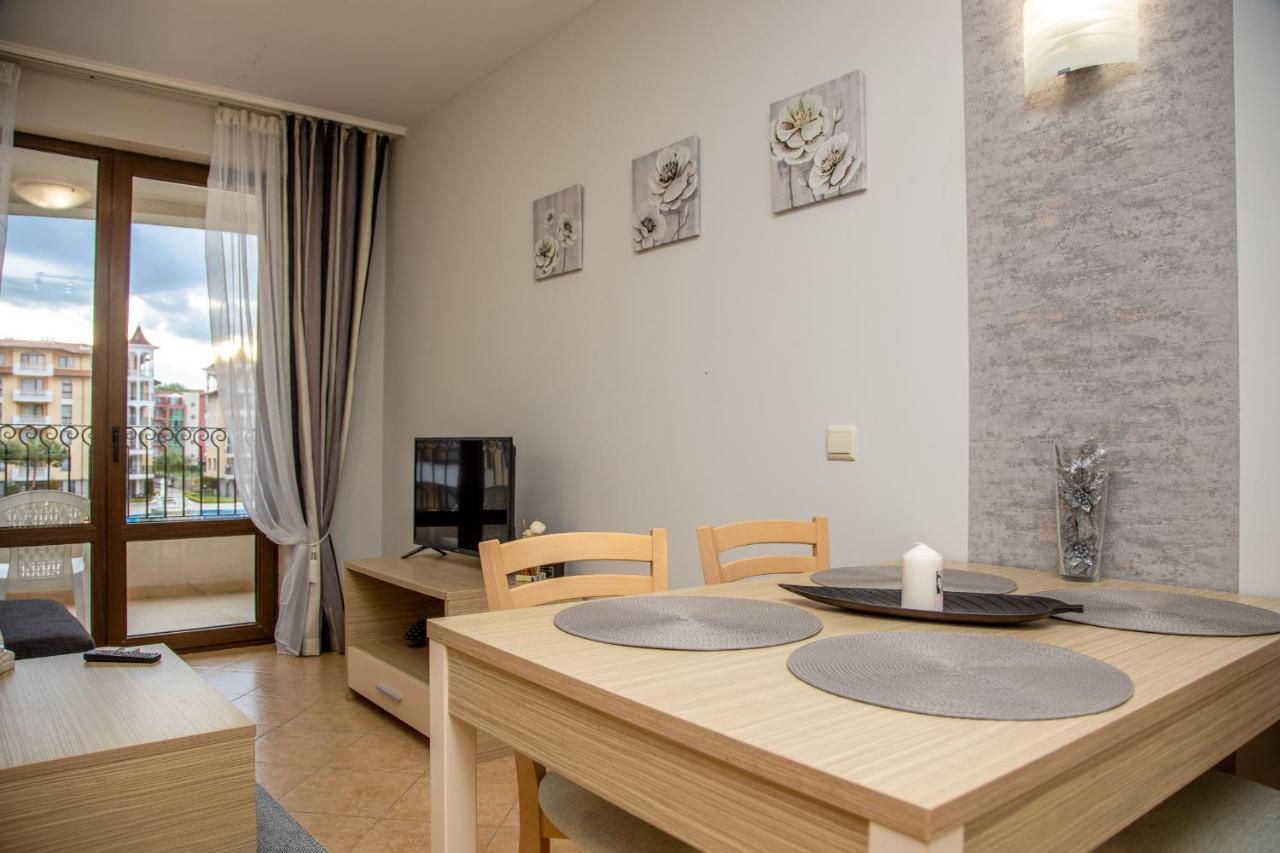 Sunny Apartment In A Complex With A Pool And Gym By Flаt Manаger Słoneczny Brzeg Zewnętrze zdjęcie